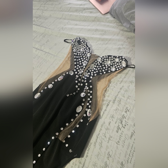 Prom dress - Picture 2 of 2